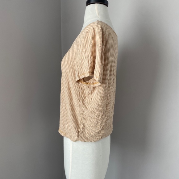 Yellow Stripe Cropped Flow Tee - Picture 3 of 3